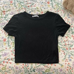 size medium zara black cropped short sleeve tee